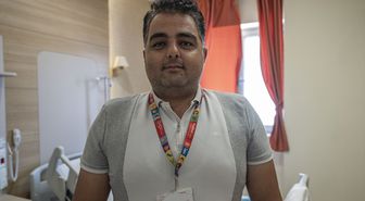 Benzin sızıntısı sigarayla parladı: Çift yaralandı