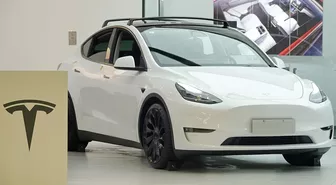 Tesla Çin'de 3 Milyon Aracı Geri Çağırıyor: Gizli Acil Kapı Kolları Risk Oluşturuyor