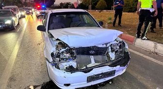 Uşak'ta Trafik Işığında Arkadan Çarpma: 3 Yaralı