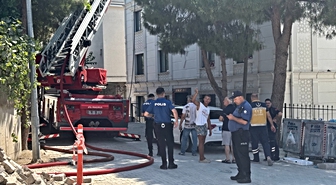 Büyükçekmece'de Çatı Yangını: 1 Yaralı