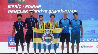 Edirne'de Yeşilay Gençler Kürek Şampiyonası Sona Erdi