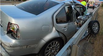 Kırıkkale'de Otomobil Otobüse Çarptı: 1 Ölü