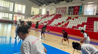 Bilecik'te koruma altındaki çocuklara basketbol eğitimi