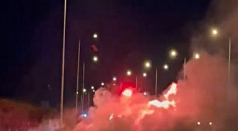 Silivri'de seyir halindeki araç alev alev yandı