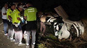 Kırıkkale'de Takla Atan Otomobil Hurdaya Döndü: 2 Yaralı