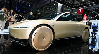 Tesla Cybercab Robot Taksi Eylül'de Piyasada