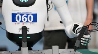 2. Dünya İnsansı Robot Oyunları: Robotlar Günlük Hayat Becerileriyle Yarışıyor