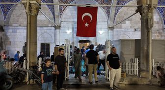 Antalya'da Mevlit Kandili Coşkusu