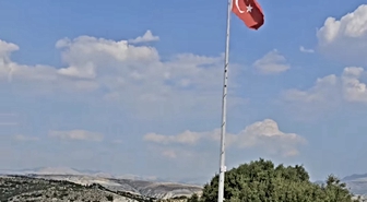 Burdur'da Türk Bayrağına Saldırı: Valilik ve Başsavcılık Harekete Geçti