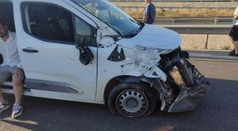 Bursa-Balıkesir Karayolu'nda Zincirleme Kaza: 1 Yaralı