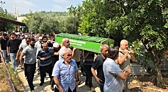 Yumurtalık'ta Boğulan Genç Son Yolculuğuna Uğurlandı
