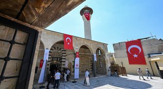 Tarihi Bostancı Camisi Yeniden İbadete Açıldı