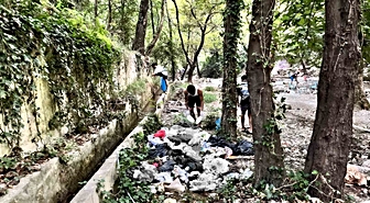 Alanya'da İki Arkadaştan Çevre Duyarlılığı Örneği