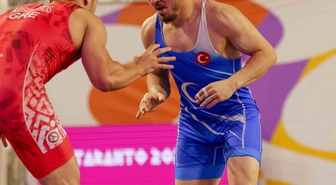 Milli Güreşçi İsmail Küçüksolak'tan Gümüş Madalya