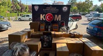 Kayseri'de Kaçak Tütün Operasyonu: 270 Bin Makaron ve 327 Kilogram Kaçak Tütün Ele Geçirildi