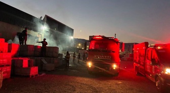 Kırıkhan'da iş yeri yangını kontrol altına alındı
