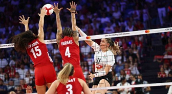 Milliler Macaristan'ı 3-0 Geçti