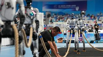 Robotların Halat Çekme Mücadelesi Beijing'de