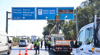 COP31 Öncesi Antalya'da Yön Levhası Montajı