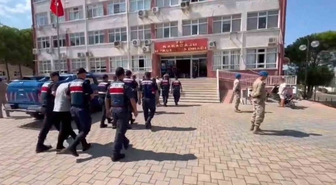 MİT ve bankacı kisvesiyle 255 milyon TL dolandıran 7 şüpheli tutuklandı