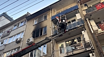 Bursa'da 4 Katlı Binada Yangın Paniği