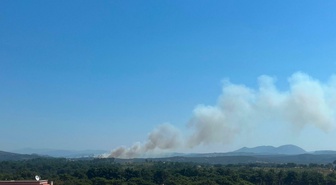 Çanakkale'nin Ayvacık ilçesinde tarım ve mera arazisinde yangın