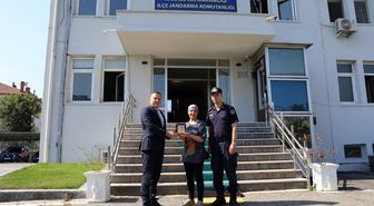 Zeytinlik arsasını Mehmetçiğe bağışladı