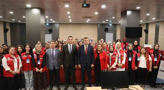 Niğde'de 40 Gönüllü Genç Damla Gönüllülük Hareketi'nde Buluştu