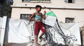 İsrail'den Gazze'ye uçurtma tehdidi: Uçurtma da insansız hava aracı muamelesi görecek