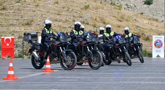Malazgirt Zaferi'nde Motosikletli Gösteri Göz Kamaştırdı