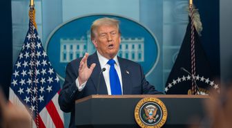 Trump'tan Kanada'ya Yüzde 50 Gümrük Vergisi Tehdidi