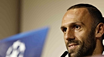 Muriqi: Fenerbahçe'yi Şampiyonlar Ligi'ne taşıyacağız