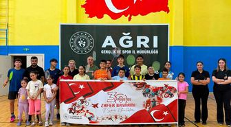 Ağrı'da 30 Ağustos Zafer Bayramı Badminton Turnuvası