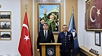 Vali Bakan'dan Gezeravcı'ya ziyaret