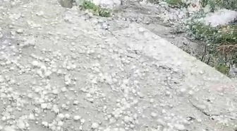 Hanak'ta Ağustos'ta Dolu Sürprizi