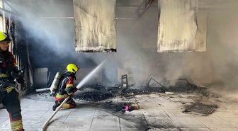 Altıeylül'de Balkon Yangını Kontrol Altına Alındı