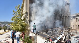 Sinop'ta eski hastane binasında yangın