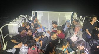 Çanakkale'de Göçmen Kaçakçılığı Operasyonu: 37 Düzensiz Göçmen Yakalandı