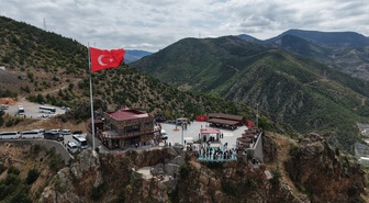 Gümüşhane'deki cam terası 67 bin 786 kişi gezdi