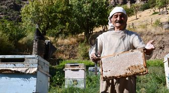 51 Yıllık Arıcı: 6 Çocuğunu Bal ile Okuttu
