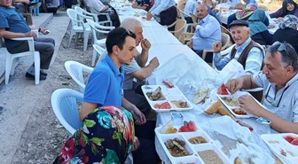 Şeyh Çakır Sultan Türbesi'nde Geleneksel Hayır Yemeği