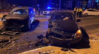 Kırklareli'nde otomobil ile SUV tipi araç çarpıştı, 8 kişi yaralandı