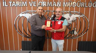 Manisa'da İki Tarım Yöneticisine Yeni Görev ve Plaket