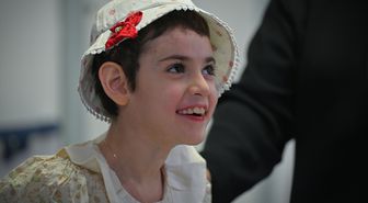 8 Yıllık Epilepsi Tedavisiyle Elifsu Yeniden Yürüyüp Konuşmaya Başladı
