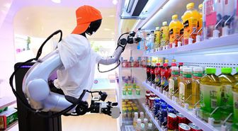 Hefei'de İnsansı Robotlarla Donatılmış Akıllı Satış Noktaları Hizmete Açıldı