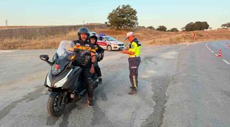 Bilecik'te motosiklet sürücülerine trafik güvenliği eğitimi verildi.