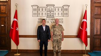 Vali Sözer, Tümgeneral İlbey'i kabul etti