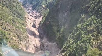 Çin Başbakanı Li Qiang, Xizang'daki Heyelan Bölgesinde