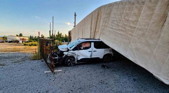 Çorum'da Tır Devrildi: 1 Yaralı