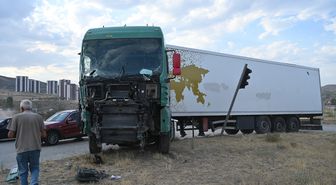 Kırıkkale'de zincirleme kaza: 1 yaralı